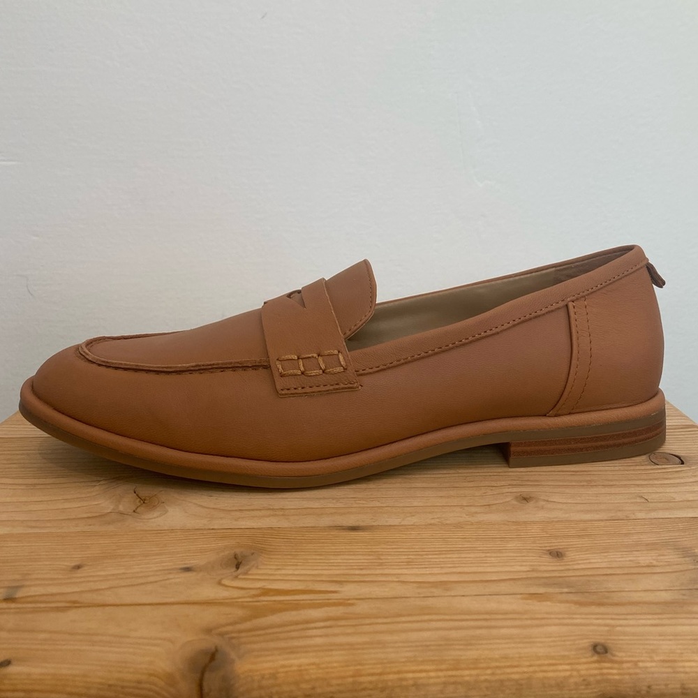 Sam Edelman Tan Loafer NWT